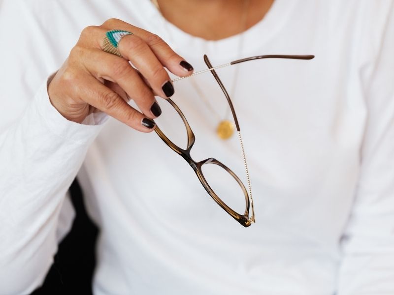 dinlendirici-gozluk-recetesiz-alinir-mi